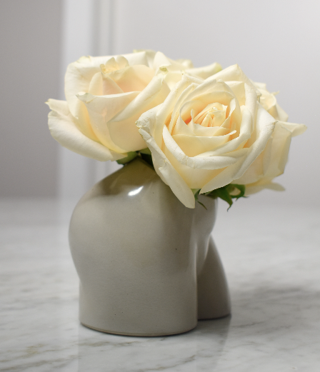 Derrière Concrete Vase